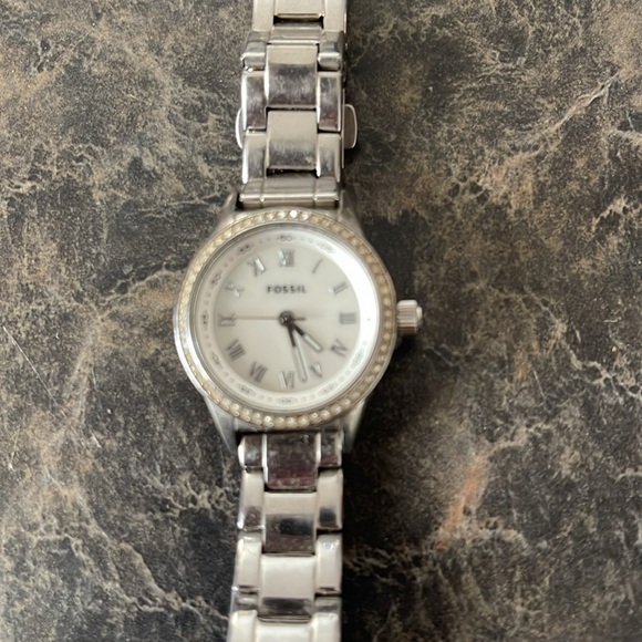 Fossil Watch - Picture 2 of 3